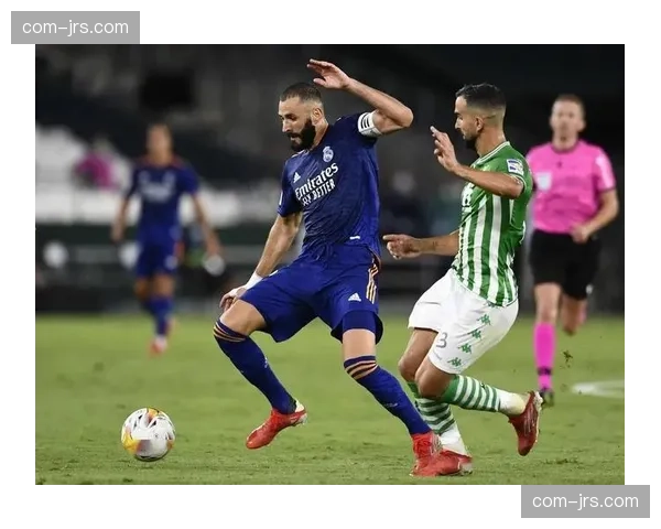 伯恩茅斯埃瓦尼尔松送出关键助攻 帮助斯科特打入制胜球